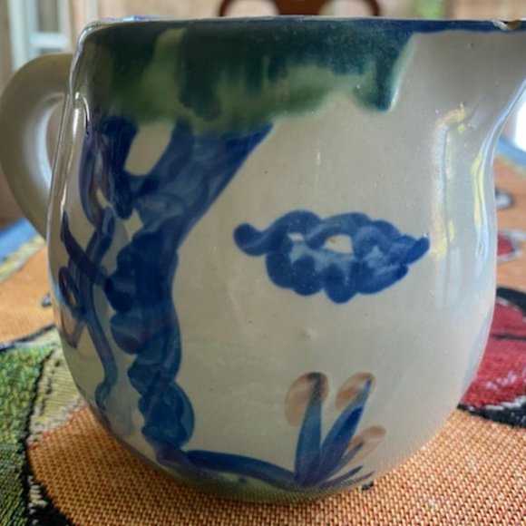 Vintage * MA HADLEY signed SYRUP PITCHER * Tapping Tree design * Blue & White - Picture 6 of 8